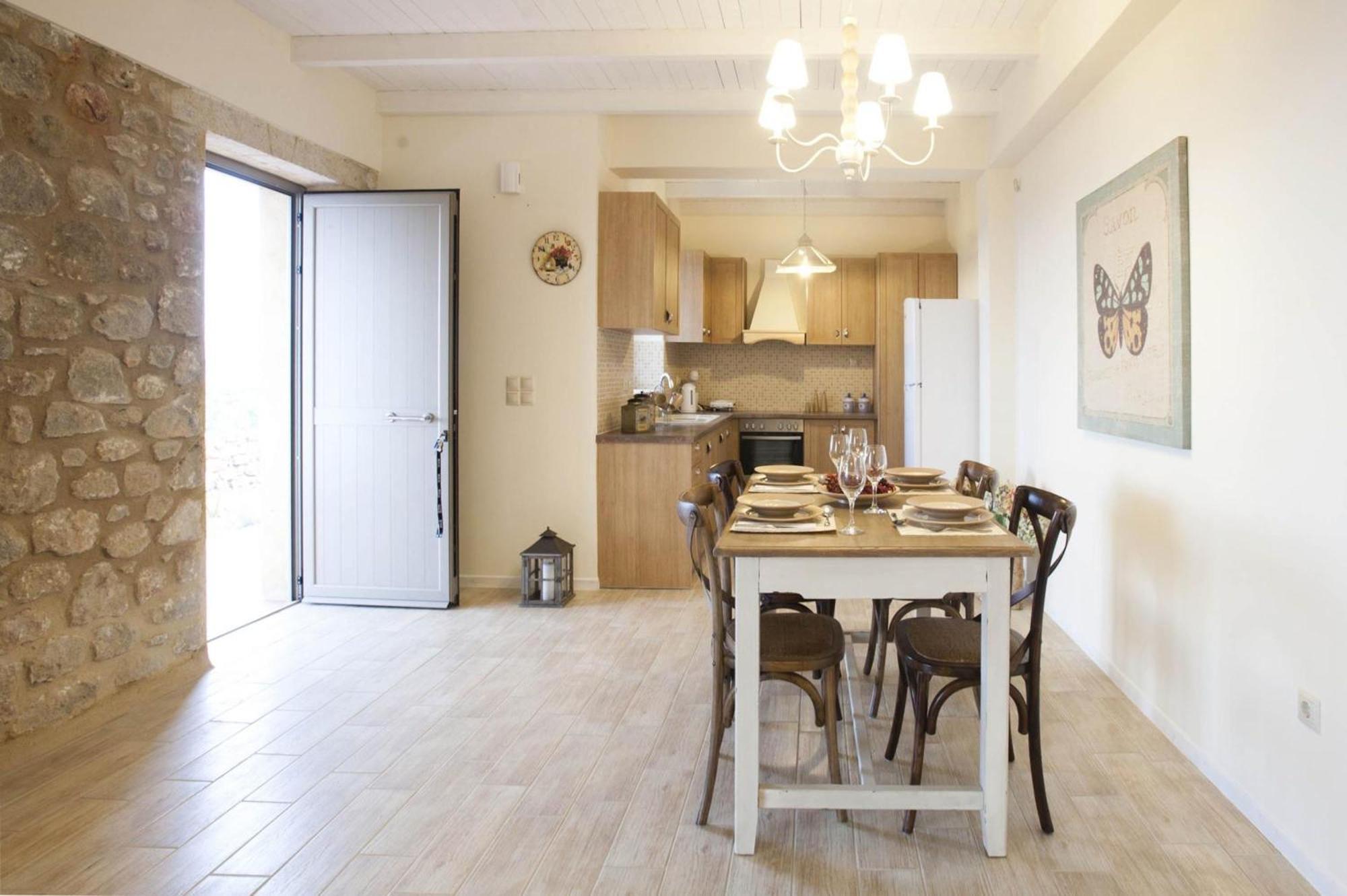 Poliana Estate Villas 瑞格利亚 外观 照片