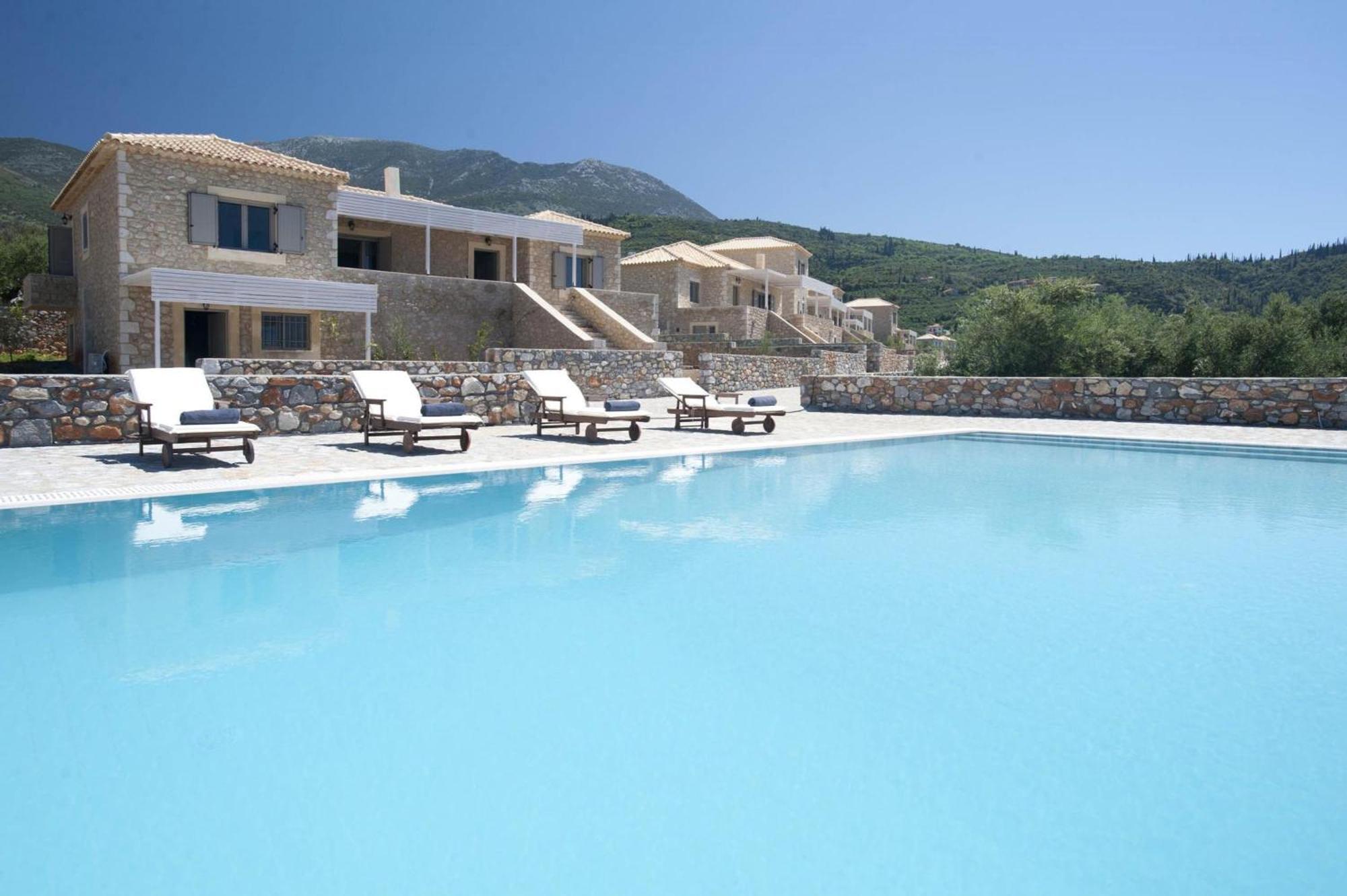 Poliana Estate Villas 瑞格利亚 外观 照片